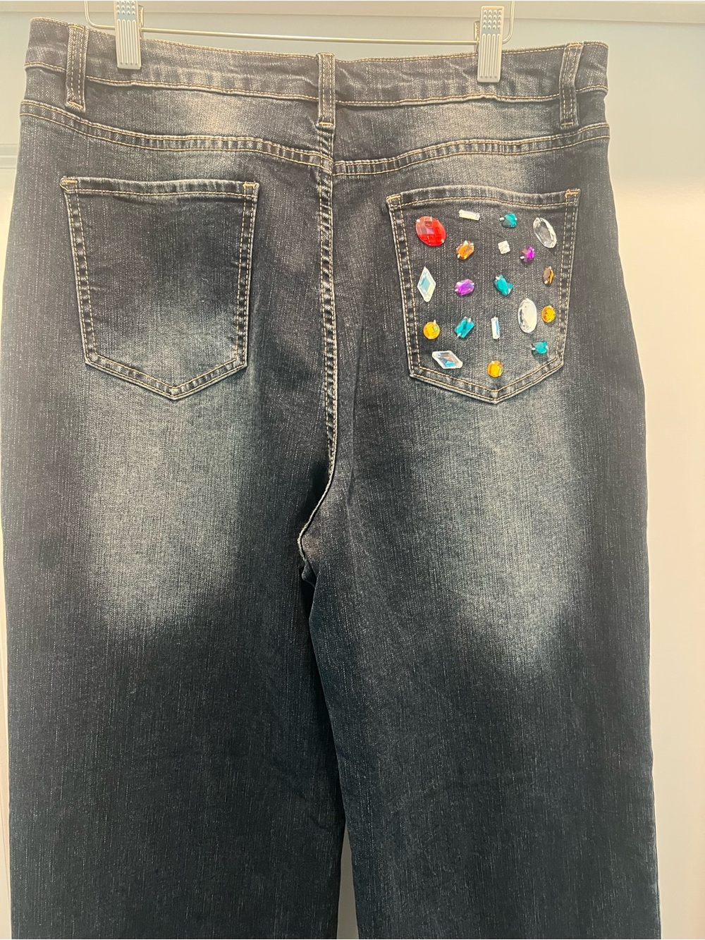 Beautiful NEW AKIRA Ash Black Straight-Leg Jeans, Multicolor Gem Embellishments - Picture 8 of 12